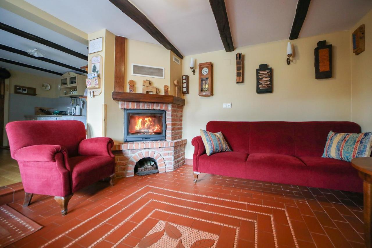 زغرب Country House With A Pool In Medvednica Nature Park المظهر الخارجي الصورة